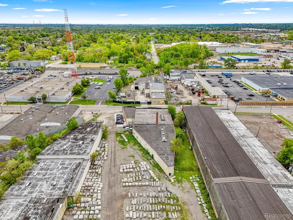 12950 Lyndon Street Detroit City MI 48227