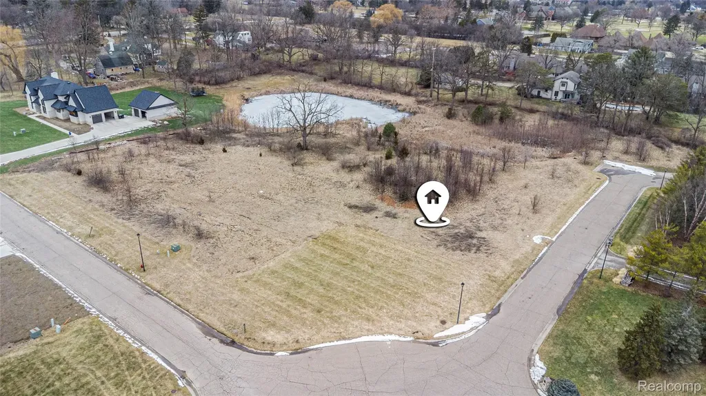 5 Fairway Trail Grand Blanc Charter Township MI 48439