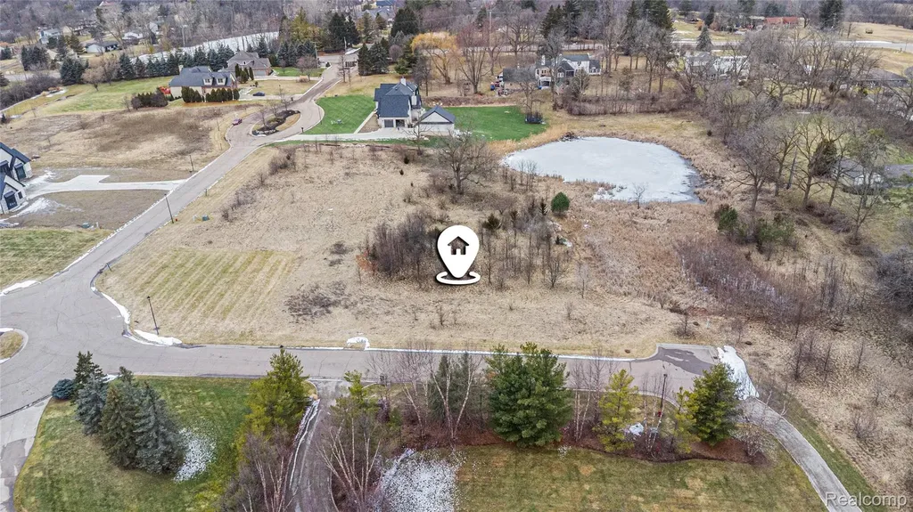 5 Fairway Trail Grand Blanc Charter Township MI 48439