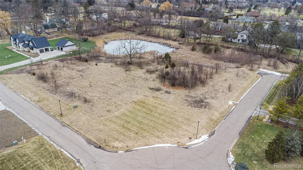 5 Fairway Trail Grand Blanc Charter Township MI 48439