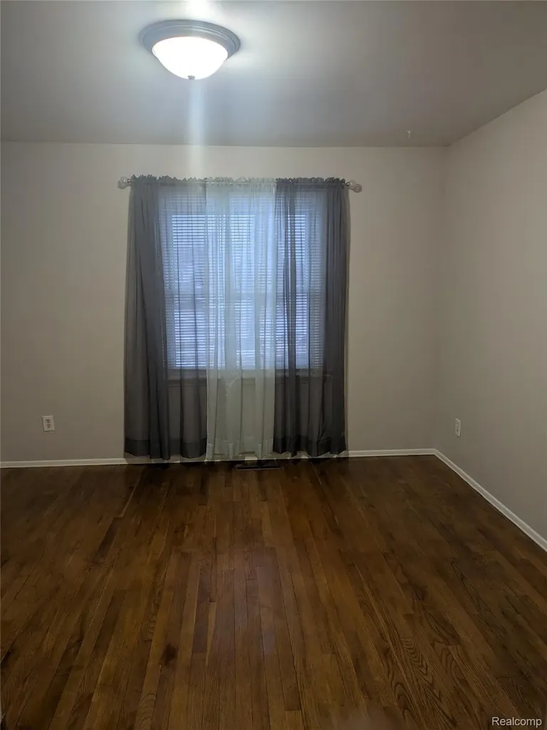 1939 Laurel Oak Dr Laurel Oak Drive Flint City MI 48507