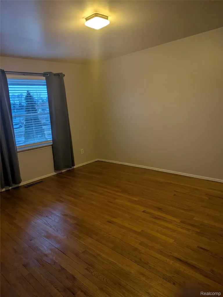 1939 Laurel Oak Dr Laurel Oak Drive Flint City MI 48507