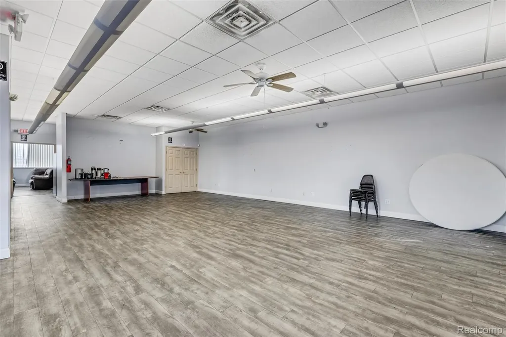 18400 E 9 Mile Road E Eastpointe City MI 48021