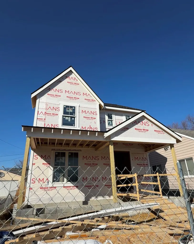 3617 Buckingham Avenue Berkley City MI 48072