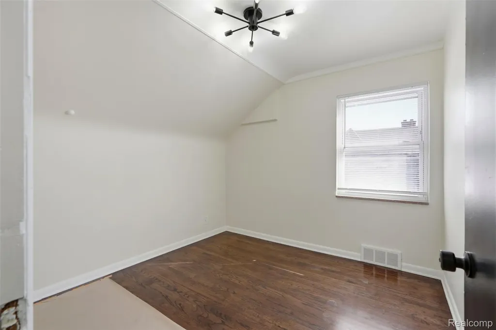 5063 Chalmers Street Detroit City MI 48213