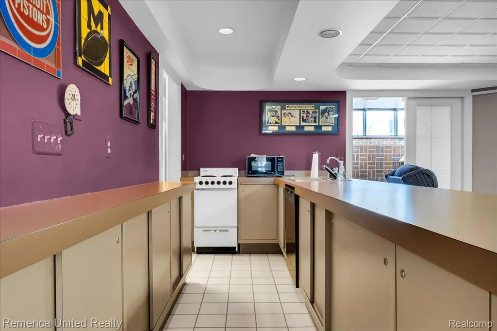 2457 Spring Lake Lane Brighton Township MI 48114