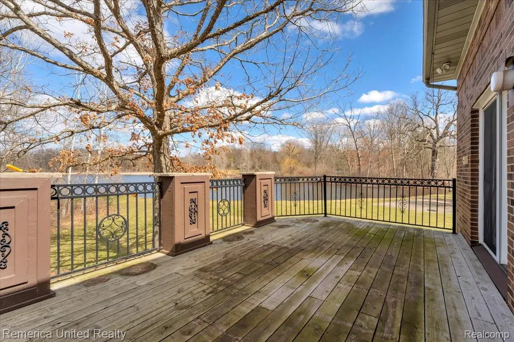 2457 Spring Lake Lane Brighton Township MI 48114