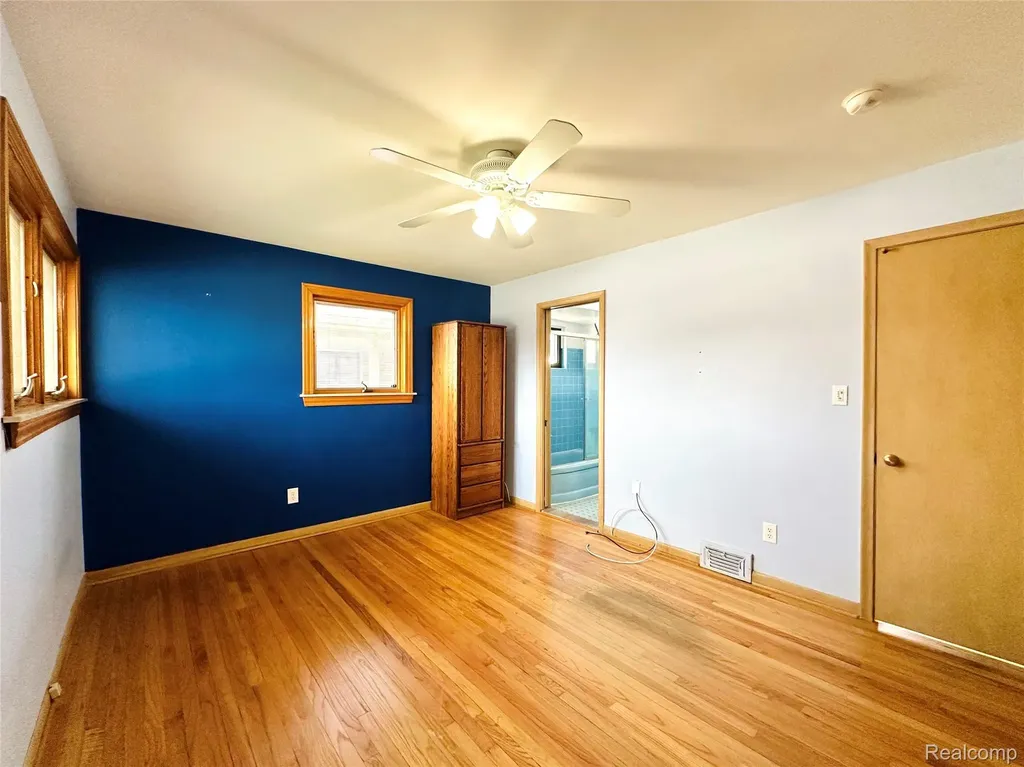 23213 Greencrest Street St. Clair Shores City MI 48080