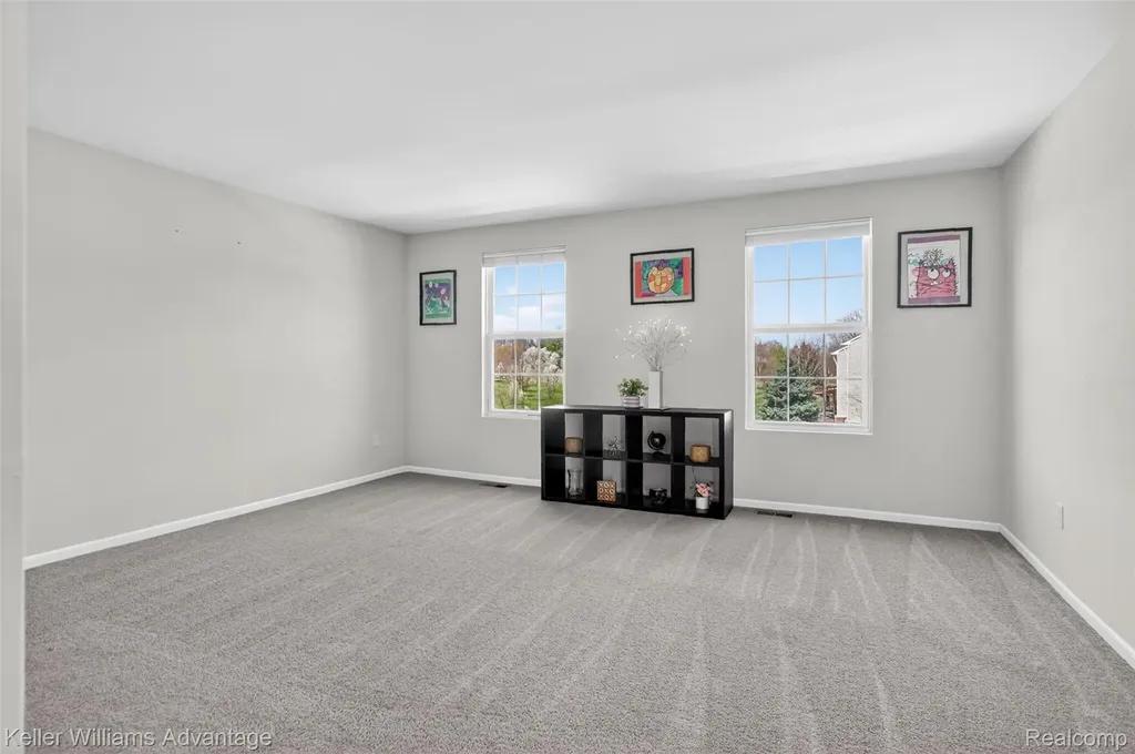 59371 Peters Barn Drive Lyon Charter Township MI 48178