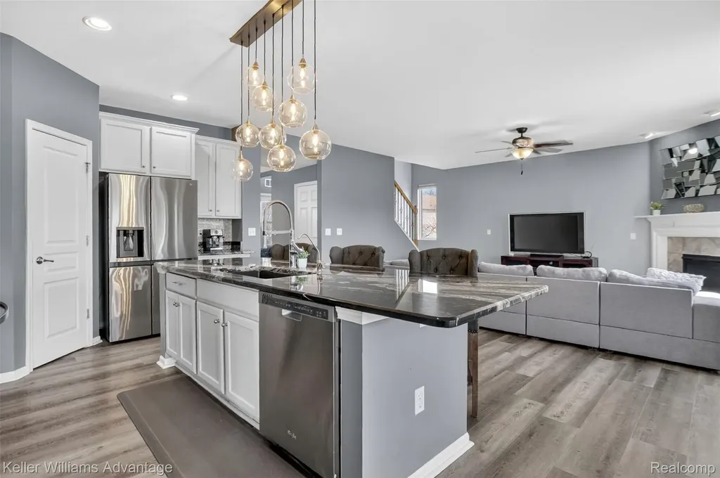 59371 Peters Barn Drive Lyon Charter Township MI 48178