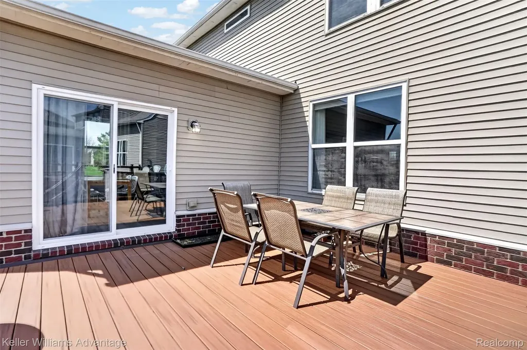 59371 Peters Barn Drive Lyon Charter Township MI 48178