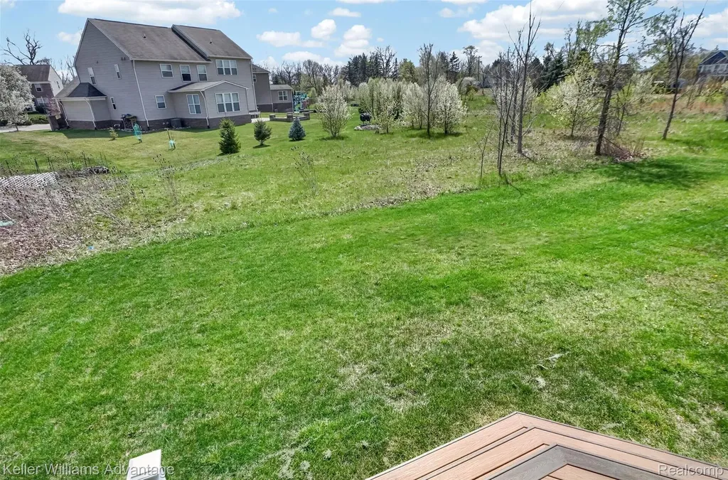 59371 Peters Barn Drive Lyon Charter Township MI 48178