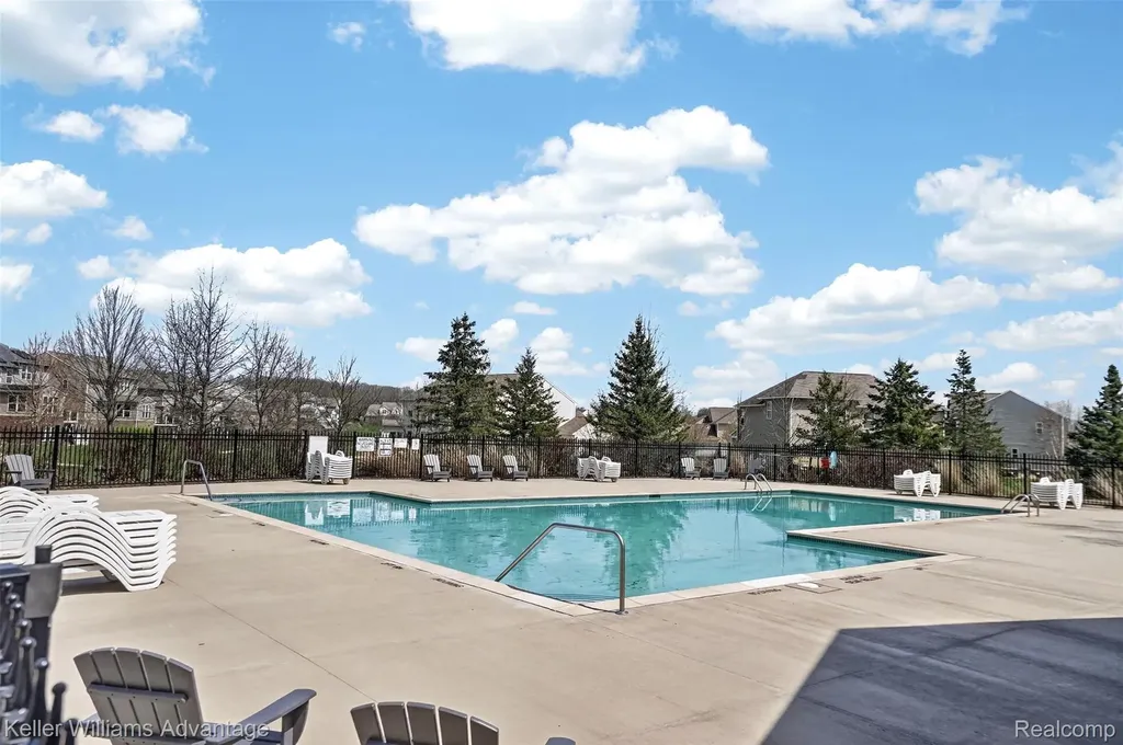 59371 Peters Barn Drive Lyon Charter Township MI 48178