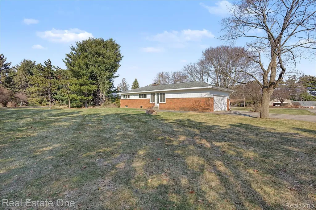 5388 Daniel Drive Brighton Township MI 48114
