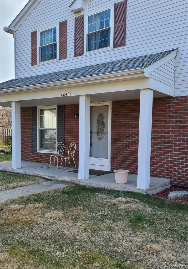 42542 Saratoga Road Canton Charter Township MI 48187