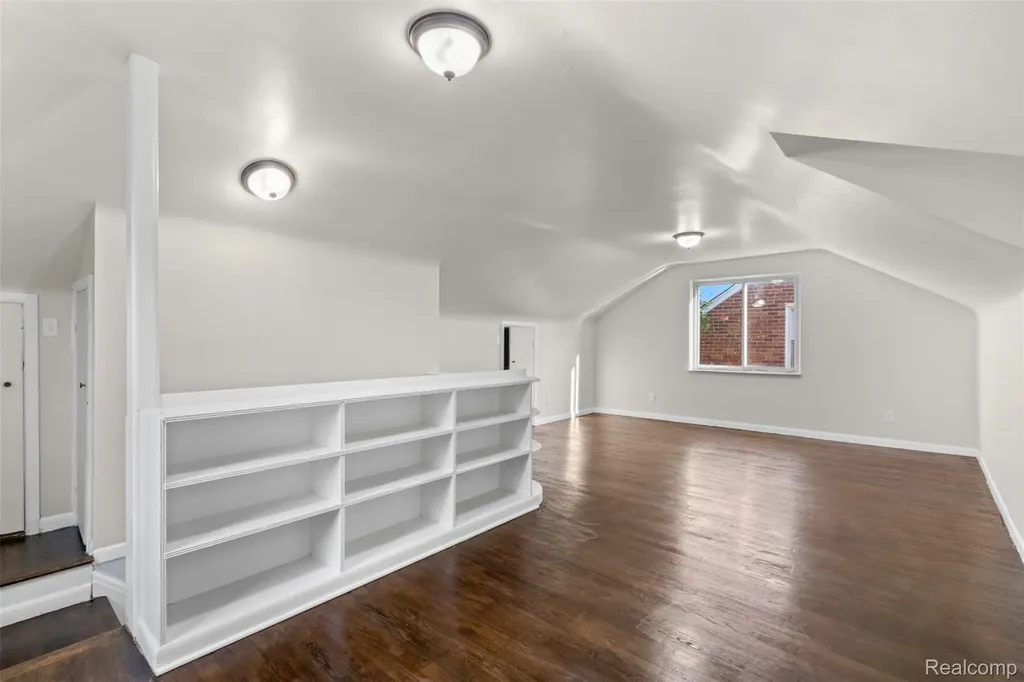 16166 Lauder Street Detroit City MI 48235