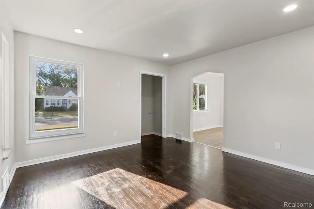 16166 Lauder Street Detroit City MI 48235