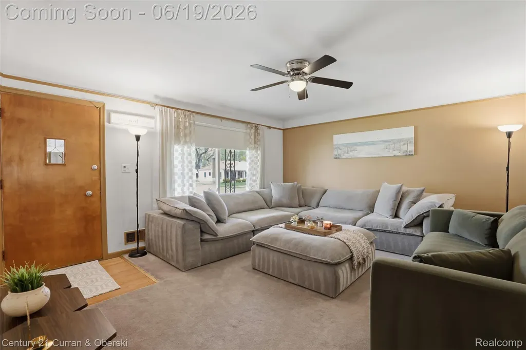 24605 Eton Avenue Dearborn Heights City MI 48125