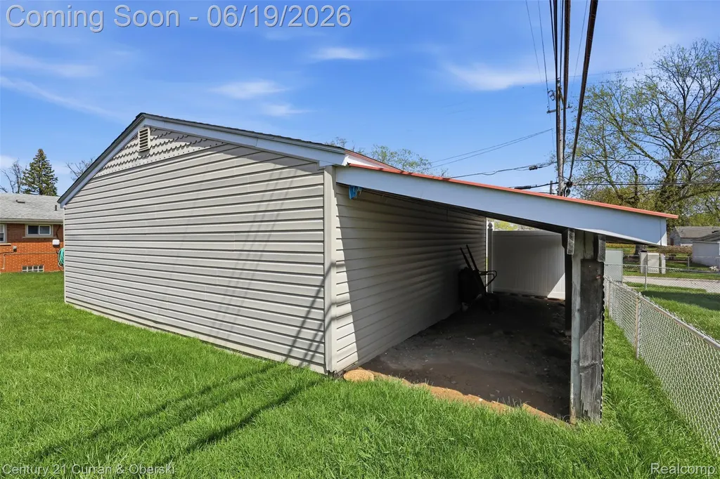24605 Eton Avenue Dearborn Heights City MI 48125