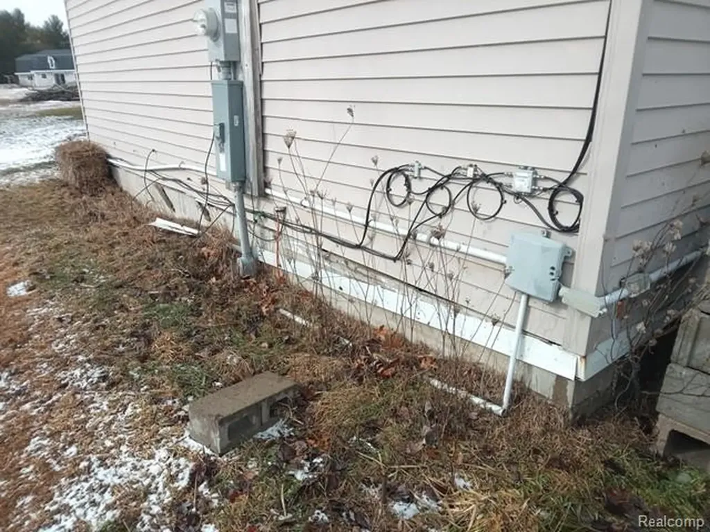 830 Ritchie Road Butman Township MI 48624