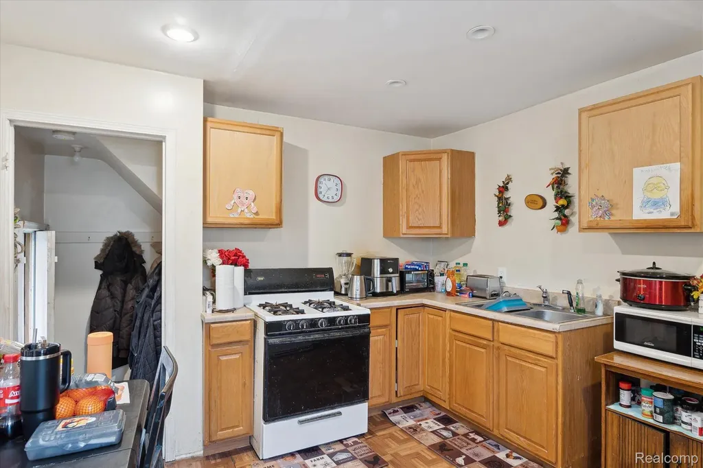 11908 Roxbury Street Detroit City MI 48224