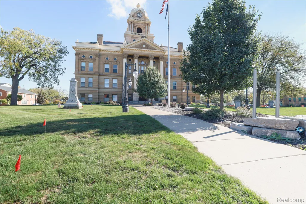 229 N Shiawassee Street Corunna City MI 48817