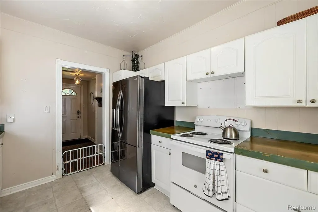 38292 Murdick Drive New Baltimore City MI 48047