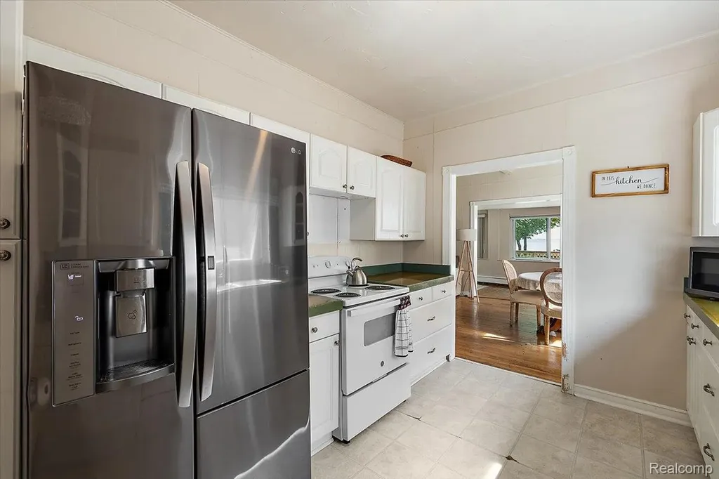 38292 Murdick Drive New Baltimore City MI 48047
