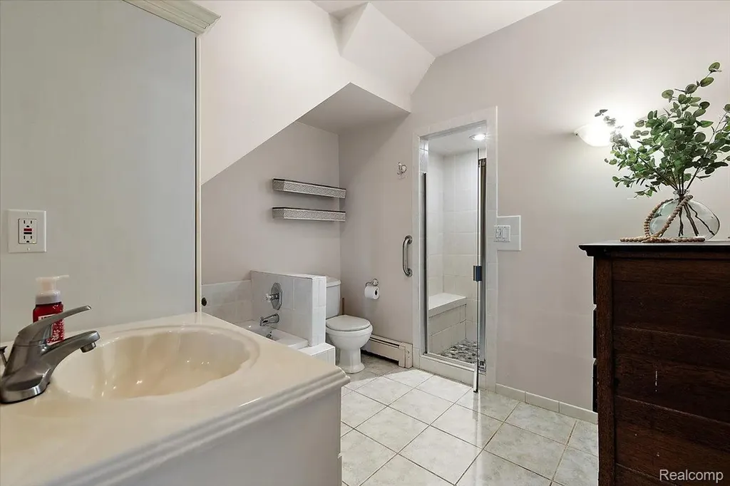 38292 Murdick Drive New Baltimore City MI 48047