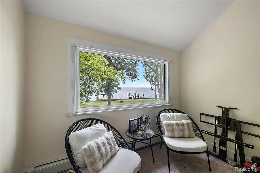 38292 Murdick Drive New Baltimore City MI 48047