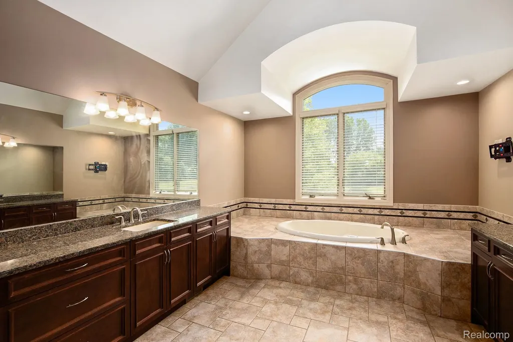 8670 Country Manor Drive Bruce Township MI 48065