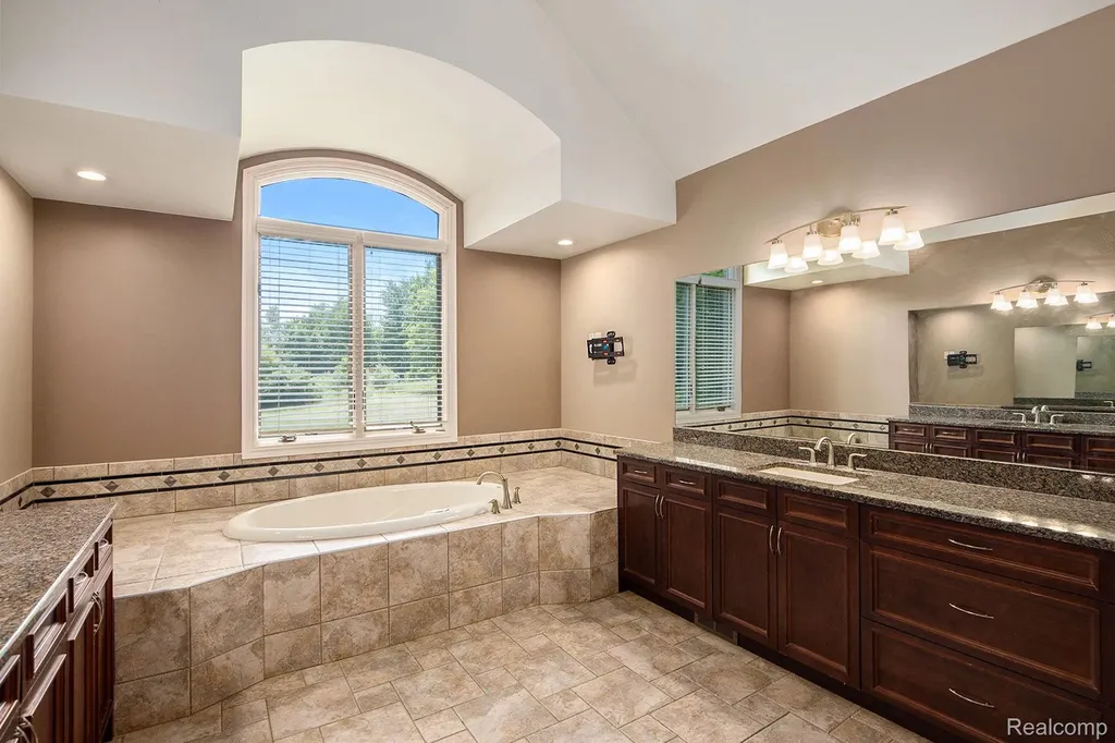 8670 Country Manor Drive Bruce Township MI 48065