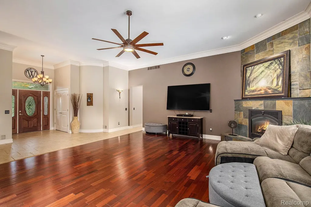 8670 Country Manor Drive Bruce Township MI 48065