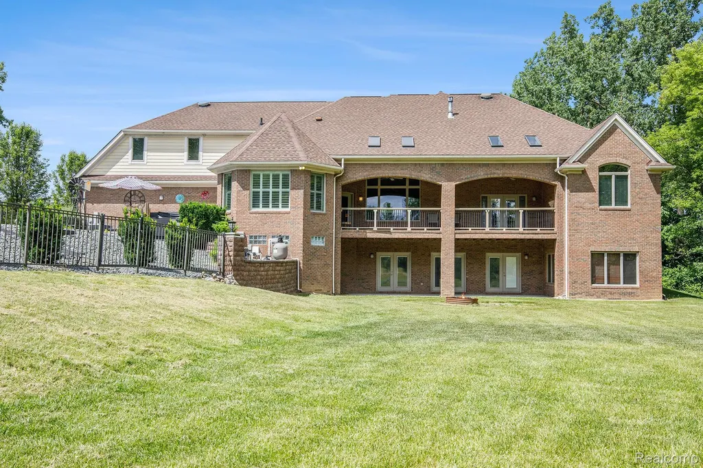 8670 Country Manor Drive Bruce Township MI 48065