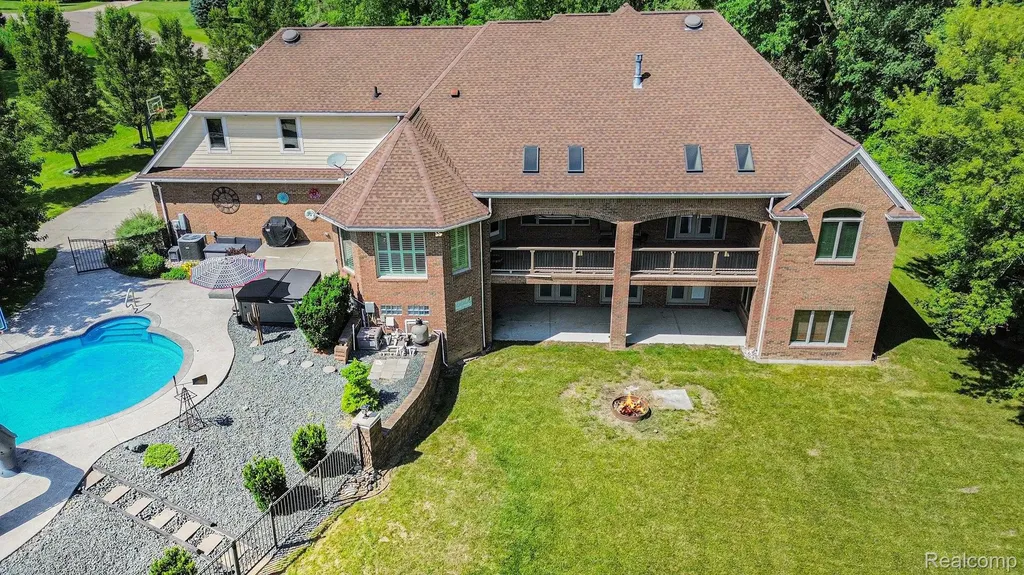 8670 Country Manor Drive Bruce Township MI 48065