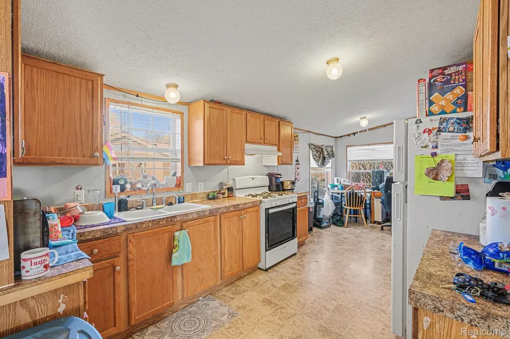 2055 Cedar Circle Vienna Charter Township MI 48420