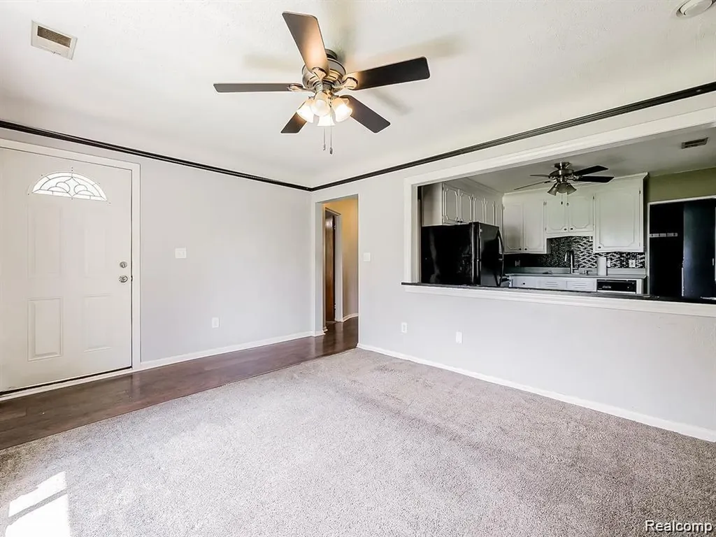 24628 Carlysle Street W Dearborn City MI 48124