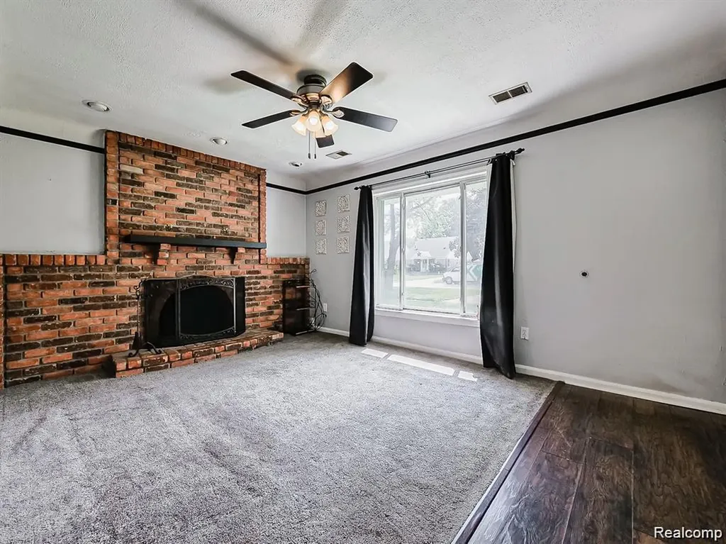 24628 Carlysle Street W Dearborn City MI 48124