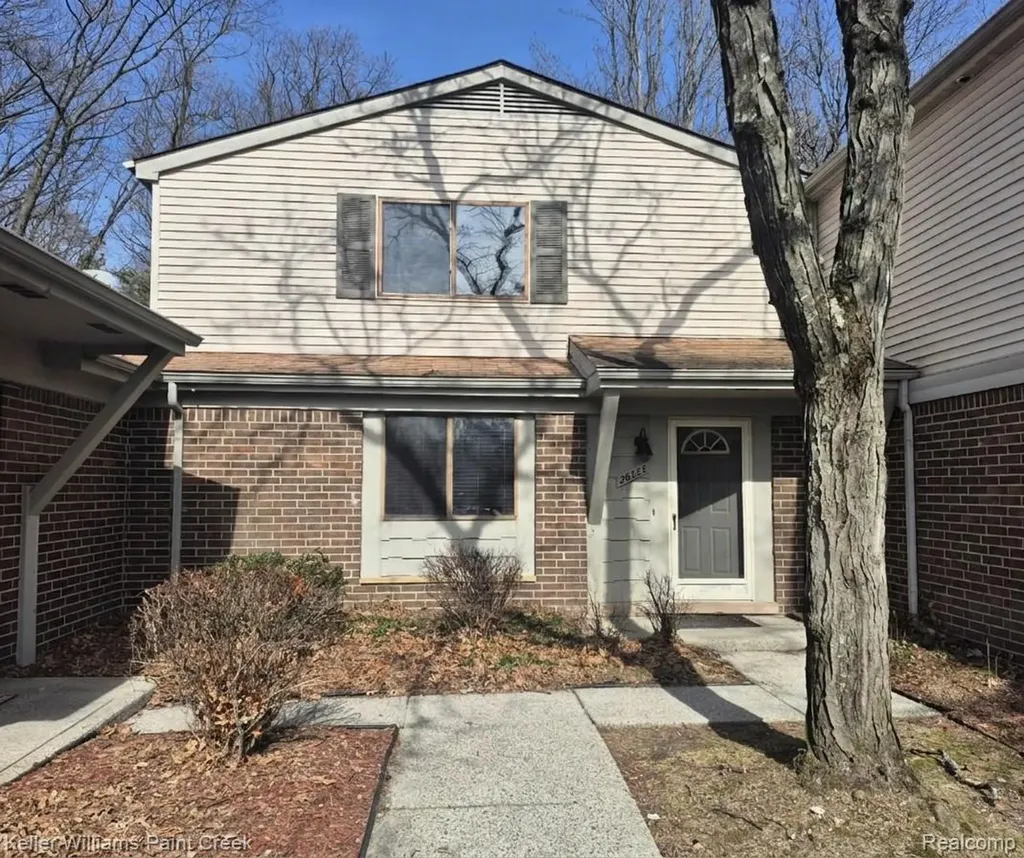 26728 Farmbrook Villa Drive Southfield City MI 48034