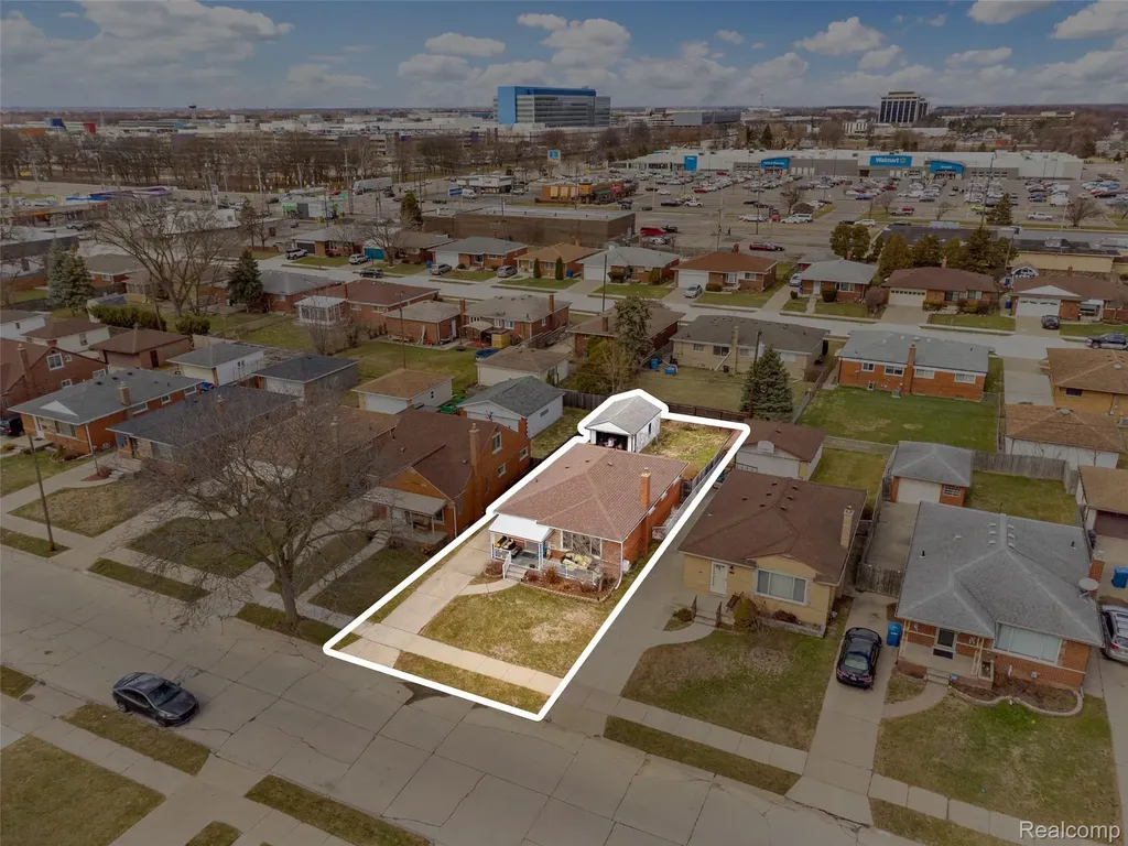 8131 Marian Street Warren City MI 48093