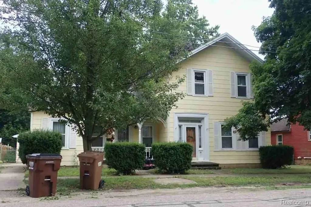 207 N Church Street Hudson City MI 49247