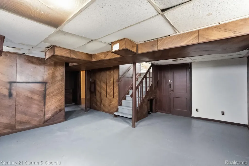 23035 Audette Street Dearborn City MI 48124