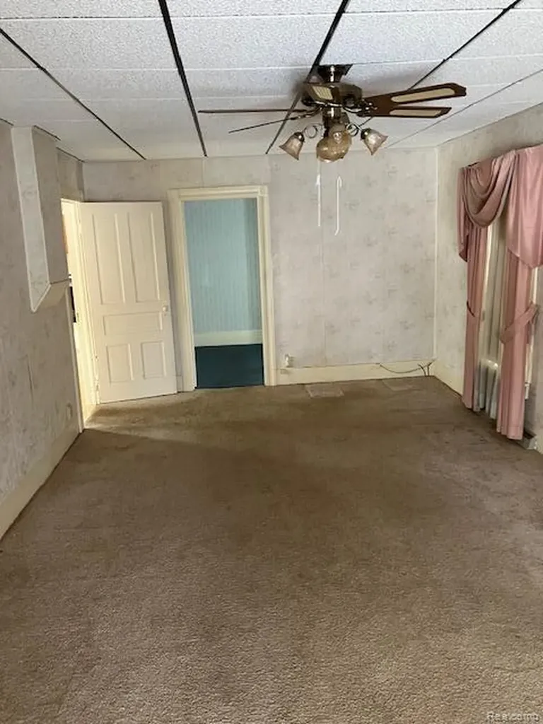 52 Carrington Street Harbor Beach City MI 48441