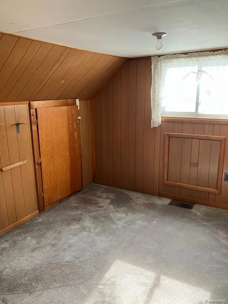 52 Carrington Street Harbor Beach City MI 48441