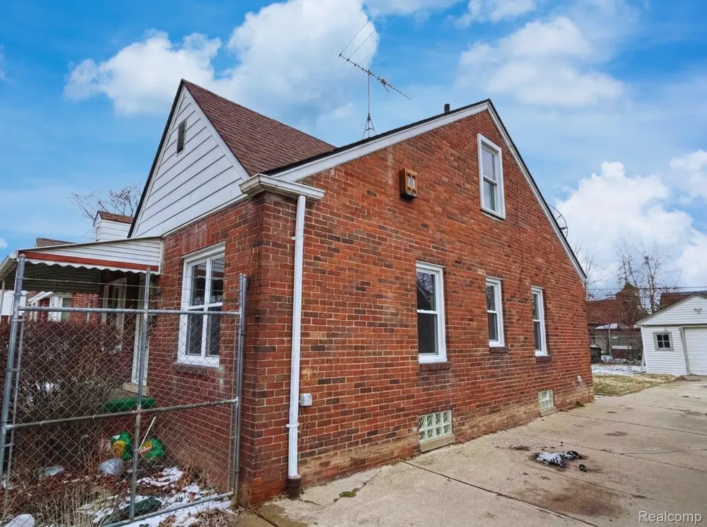 12674 Mettetal Street Detroit City MI 48227