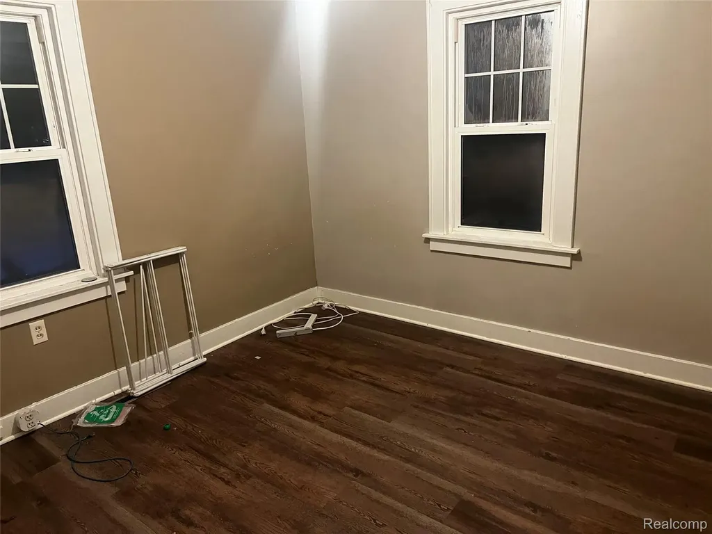 2064 Wyoming Avenue SW Wyoming City MI 49519