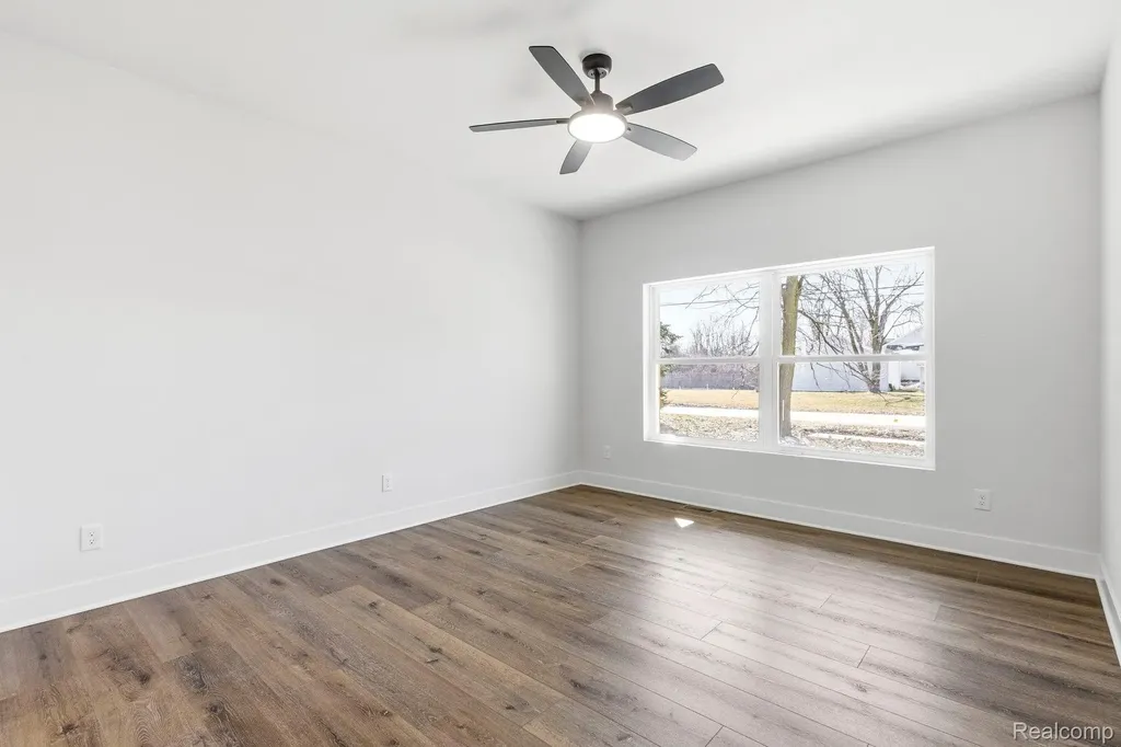 26827 Alma Street Chesterfield Township MI 48051
