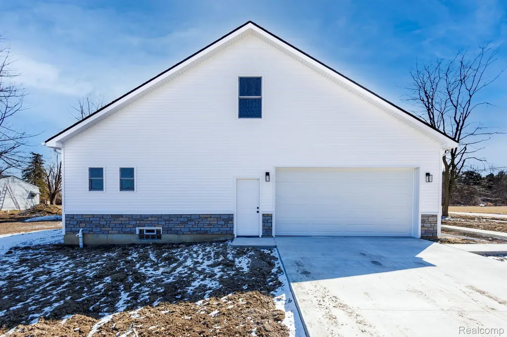 26827 Alma Street Chesterfield Township MI 48051