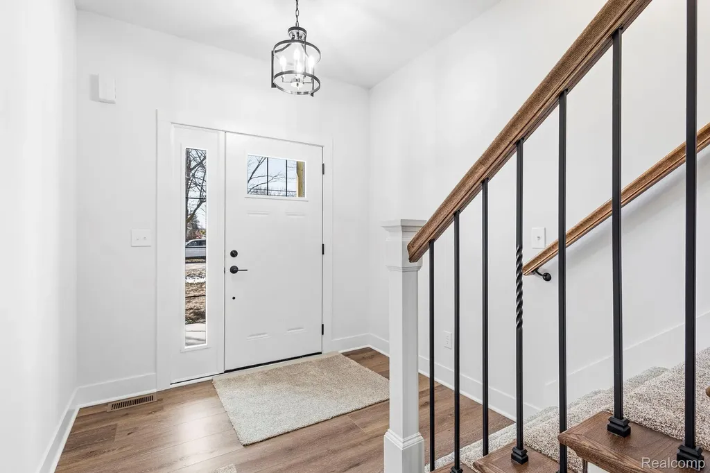 26827 Alma Street Chesterfield Township MI 48051
