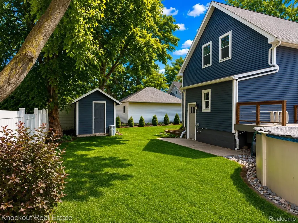 140 W Jefferson Street Frankenmuth City MI 48734